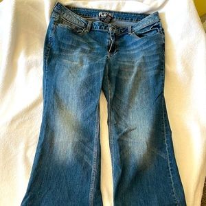New York & Company Curvy Low Rise Flare Leg Jeans Size 14 Petite